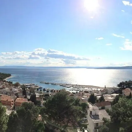 Charmantes Im Pinienwald * Baška Voda